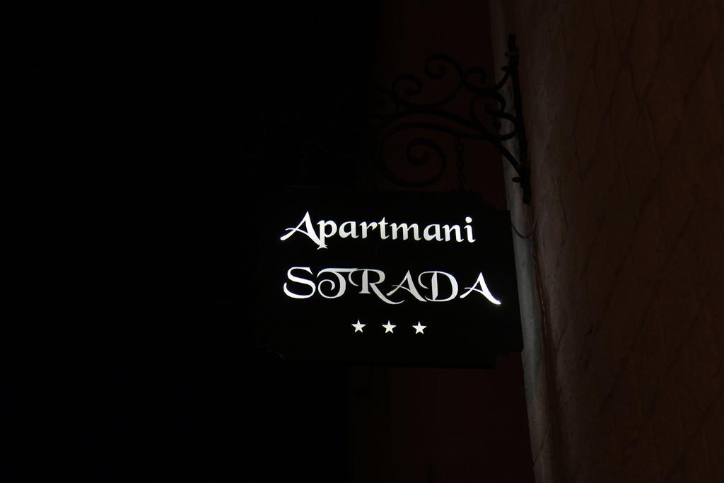 Apartmani Strada Kaštela Exteriör bild